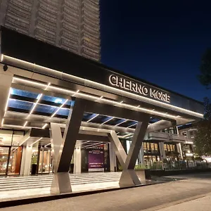 https://cherno-more.goldensandshotels.net