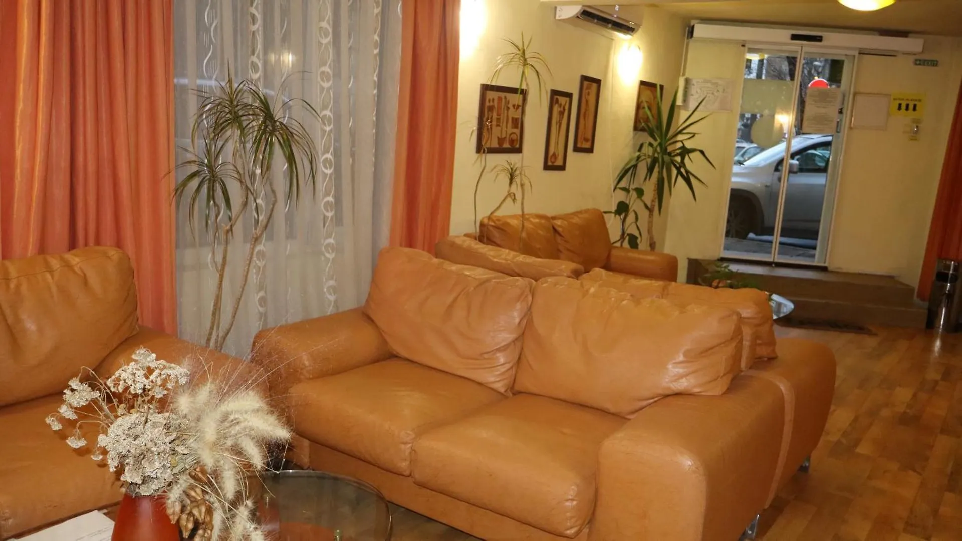Hotel Palitra Varna